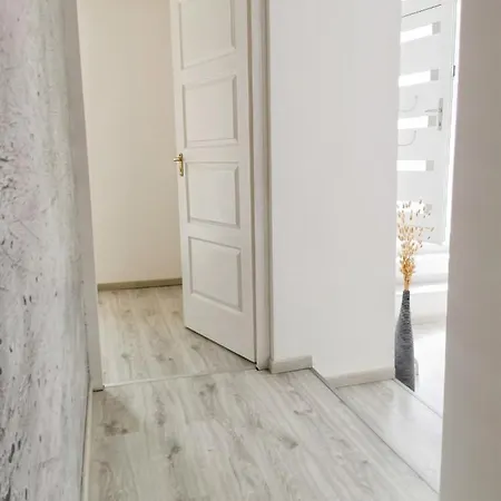 Kalvaria Vendeghaz, Kozvetlenul A Varfal Mellett. Apartment Pecs