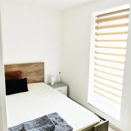 Kalvaria Vendeghaz, Kozvetlenul A Varfal Mellett. Apartment